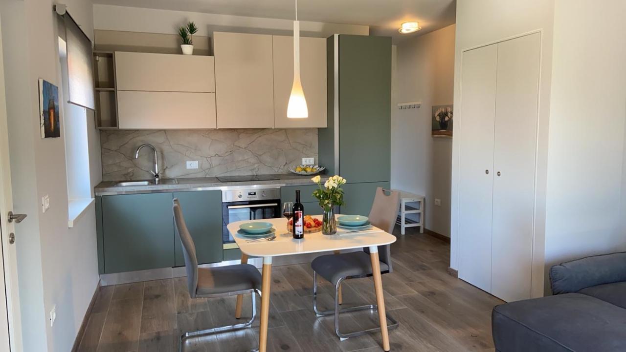 Apartmani Zuzic Porec Exterior photo