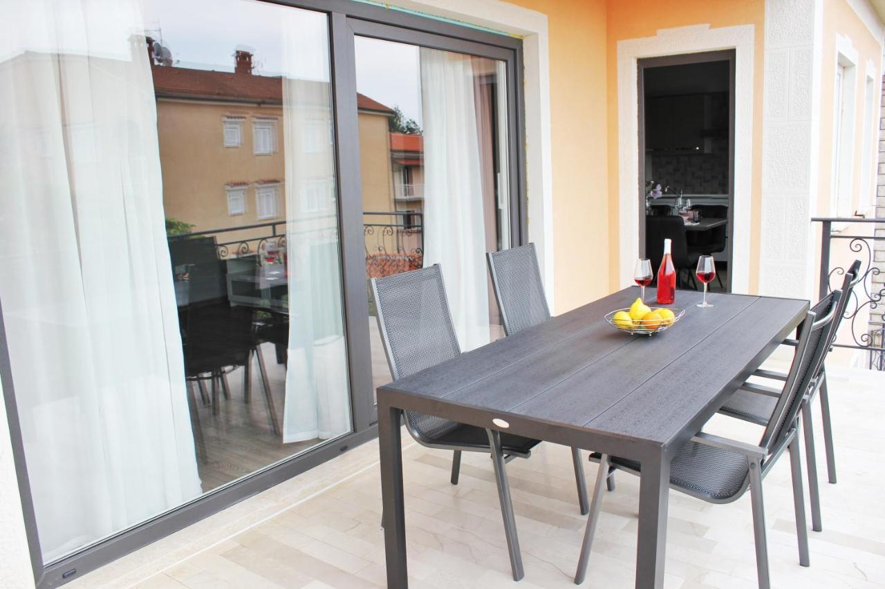 Apartmani Zuzic Porec Exterior photo